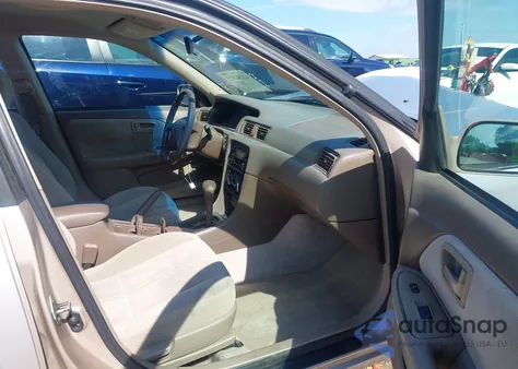 2001 Toyota Camry Ce z USA, uszkodzony, nr VIN 4T1BG22K01U053432